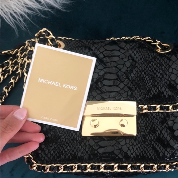 Michael Kors Convertible Shoulder Bag - Picture 2 of 8